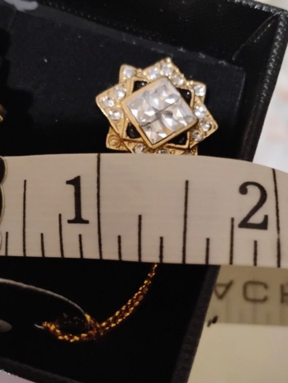 N/A elegant crystal
